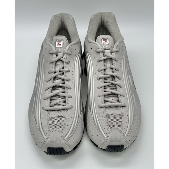 Nike Shox R4 College Grey Size 10 IH0265 009 main image 7